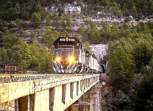 Mexican Rail Spectacular