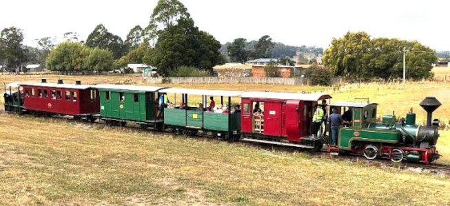 Tasmania And The Sheffield Steamfest