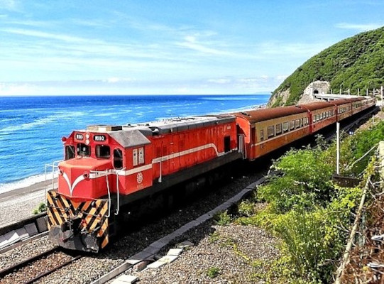 Taiwan By Rail