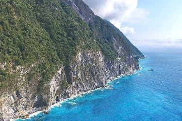 Taiwan By Rail
