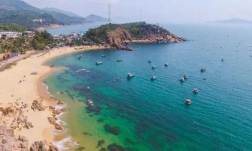 Vietnam By Private Train And Boat